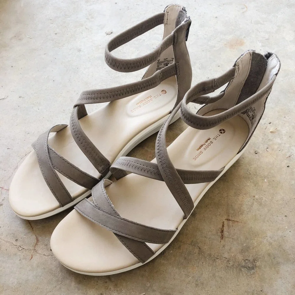 Hush Puppies Gray Strappy Sandals - Picture 3 of 6